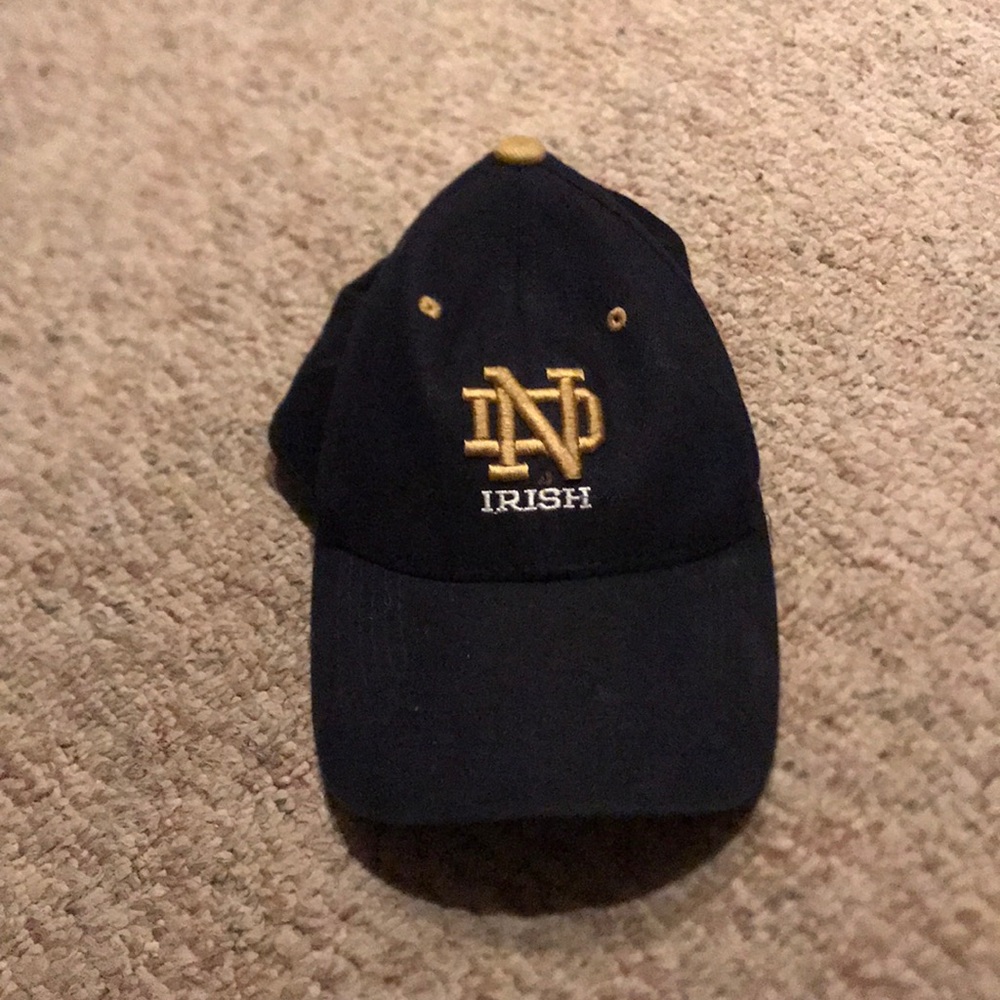 Black Notre Dame Fighting Irish Youth Fitted Hat